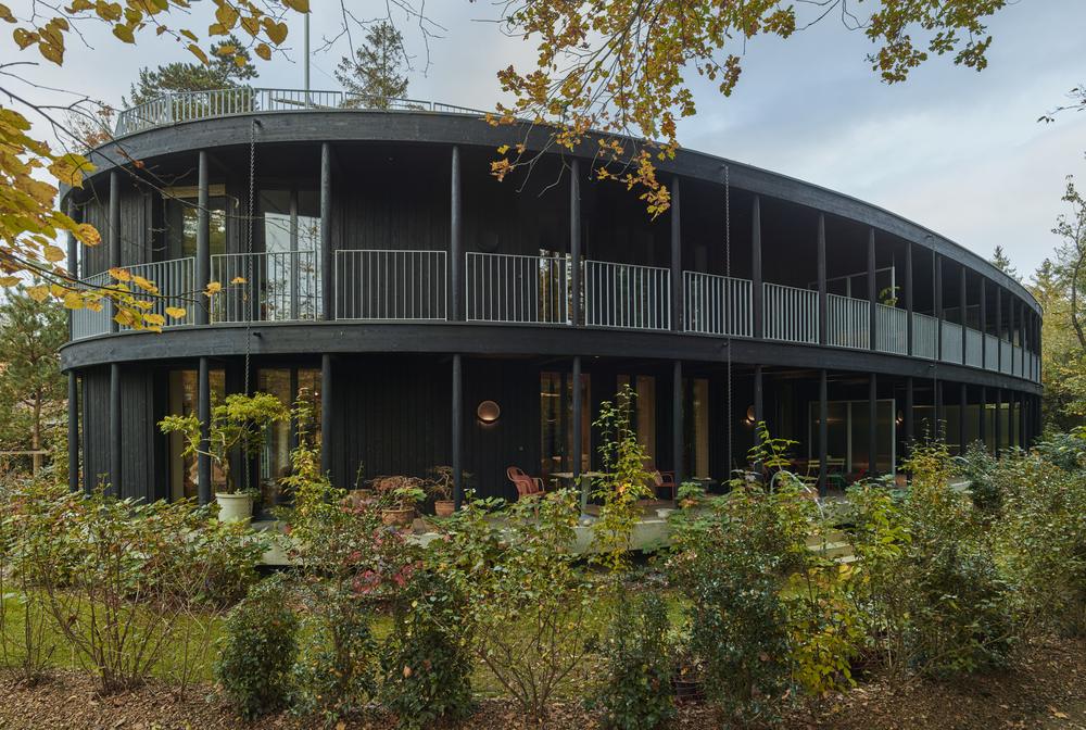 Oval Housing — 5